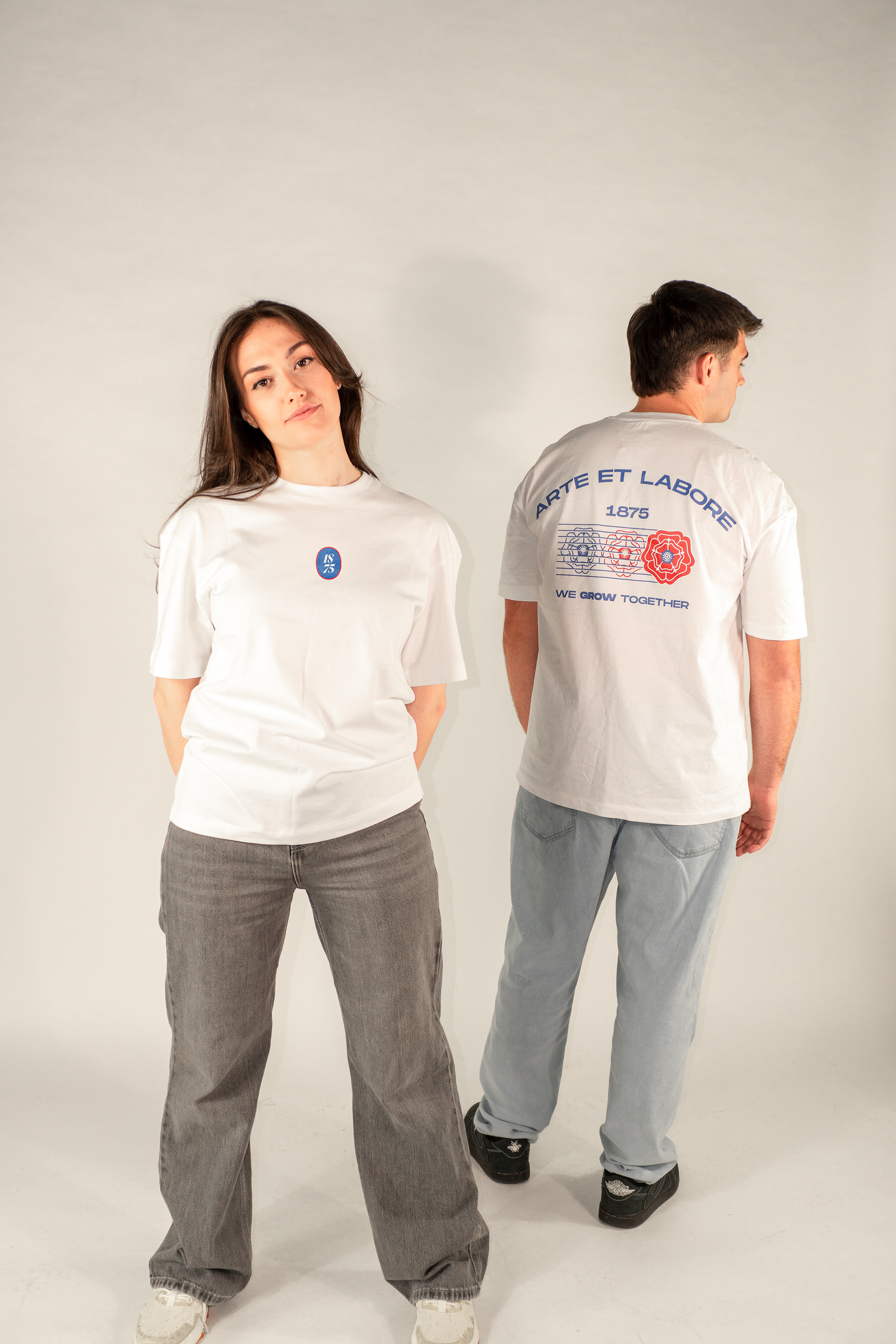 Growing Roses | T-Shirt