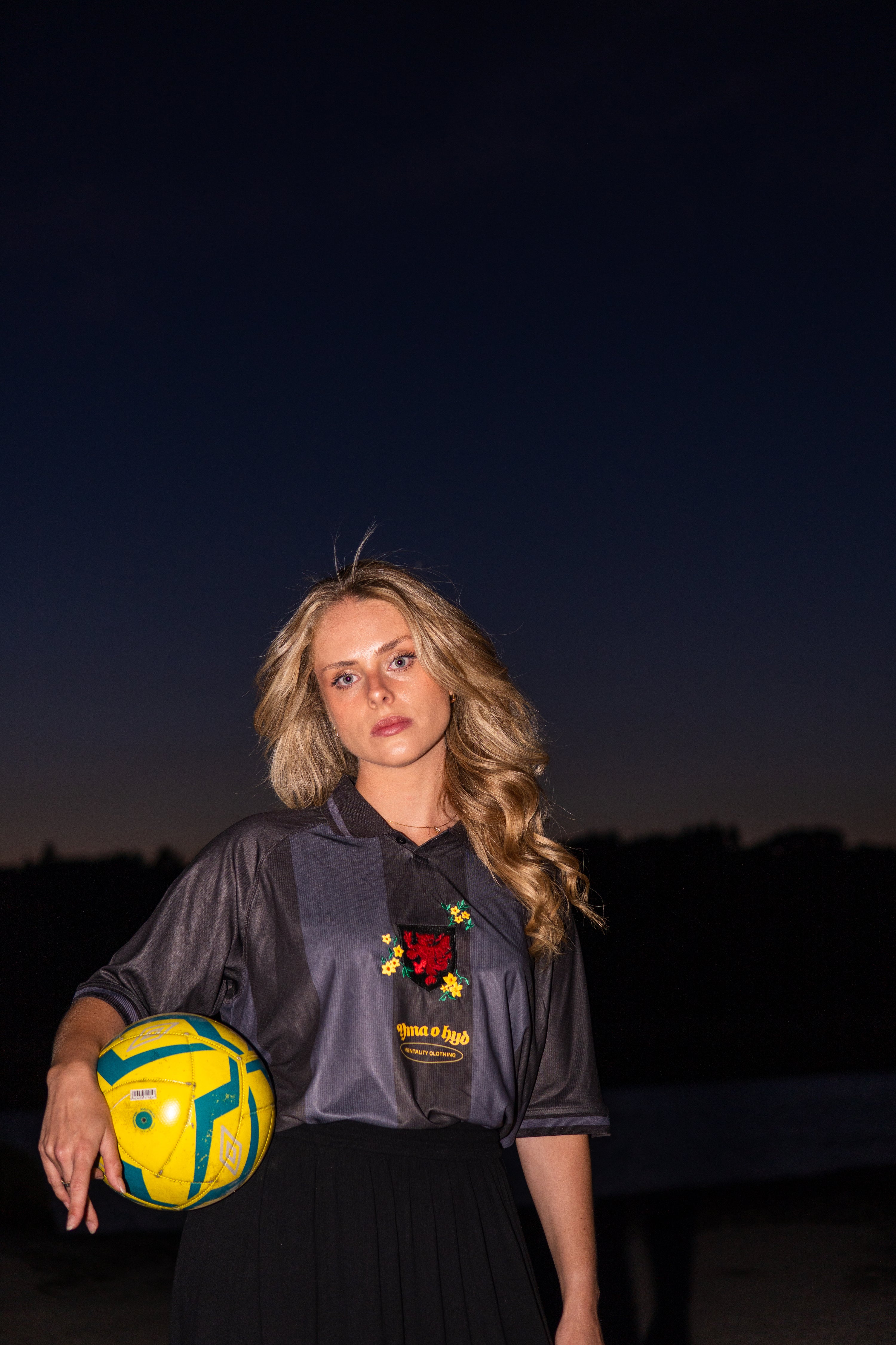 Yma o hyd retro jersey 2.0