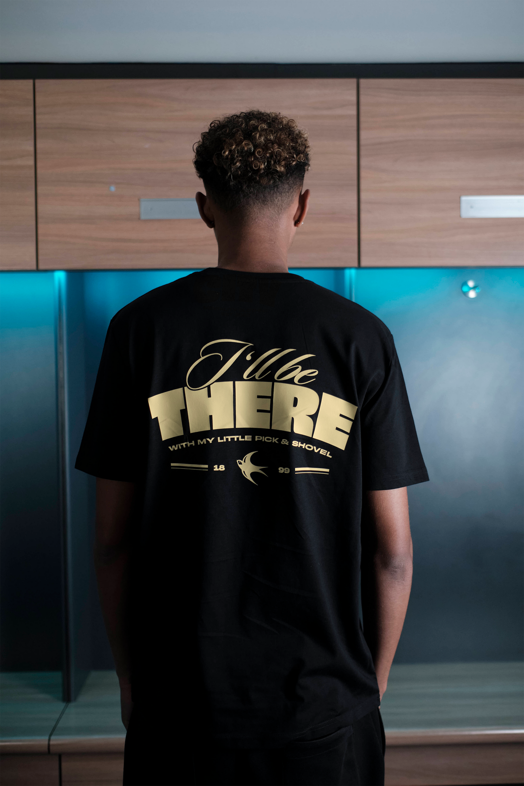 City | Classic Fit T-Shirt